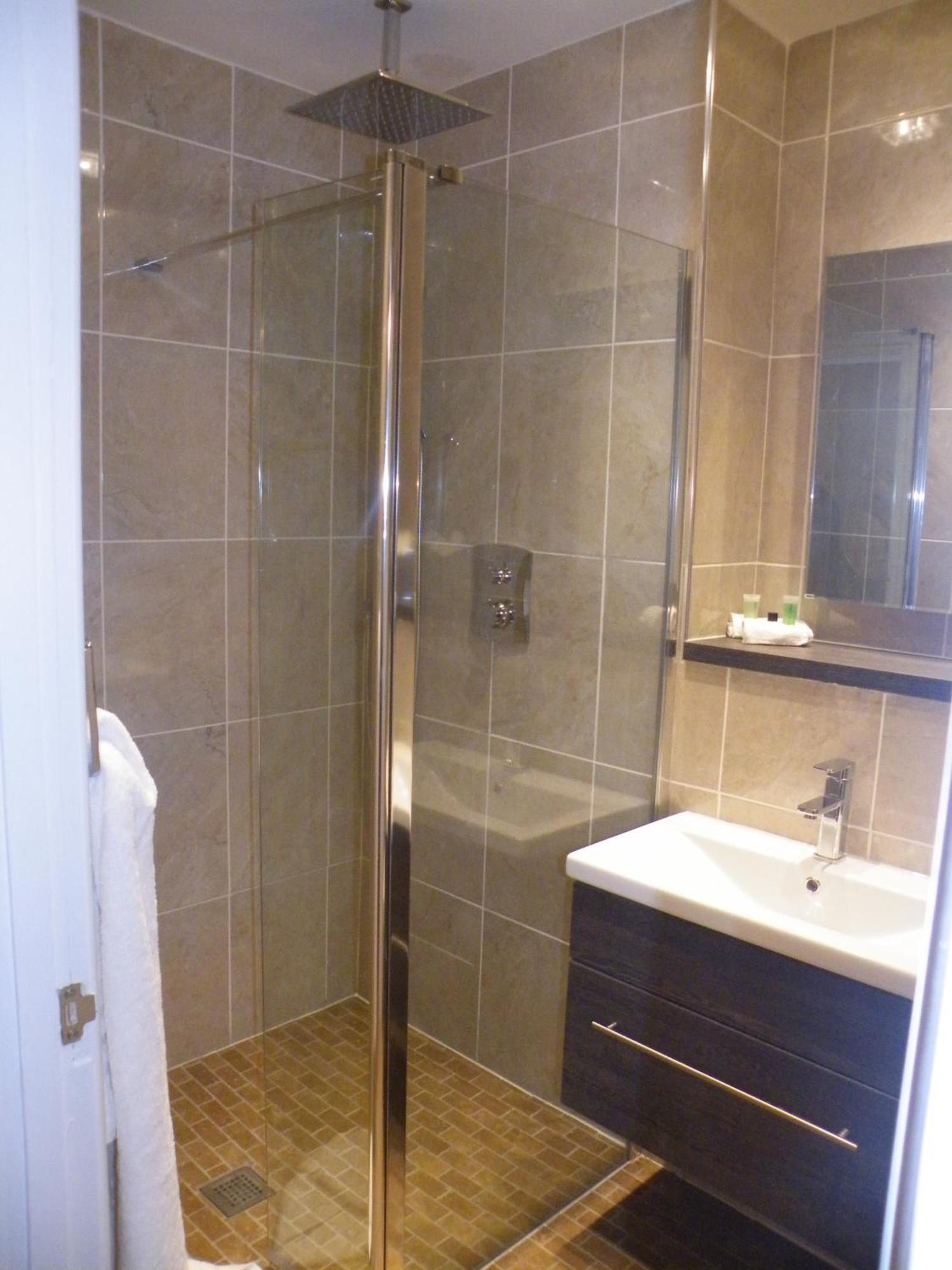 Hatherley Manor & Country house Gloucester