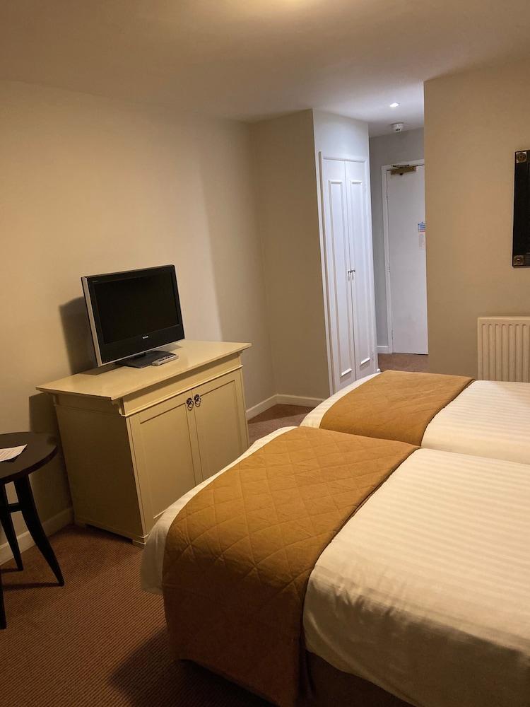 Landhaus Hatherley Manor & Gloucester