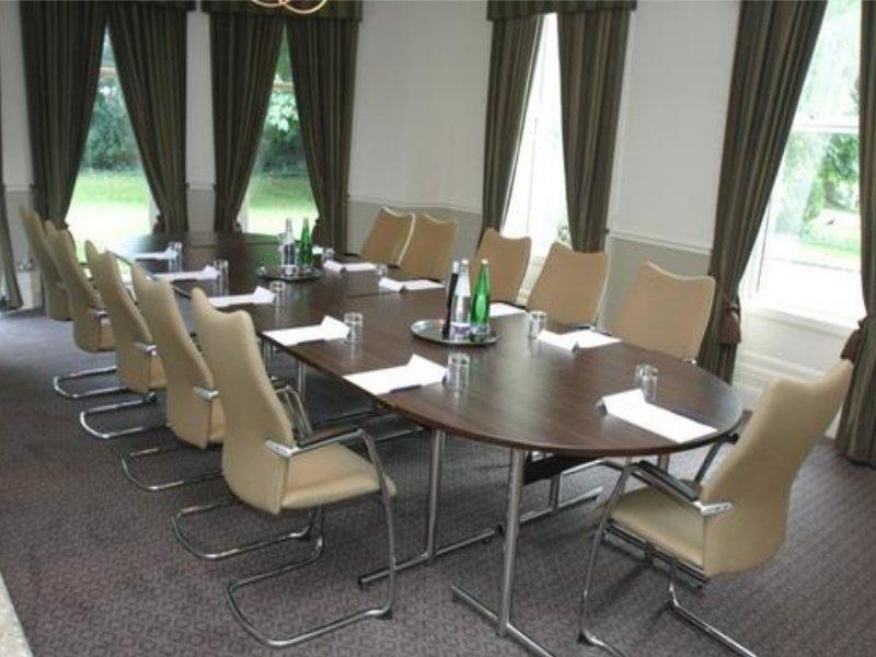 Landhaus Hatherley Manor & *